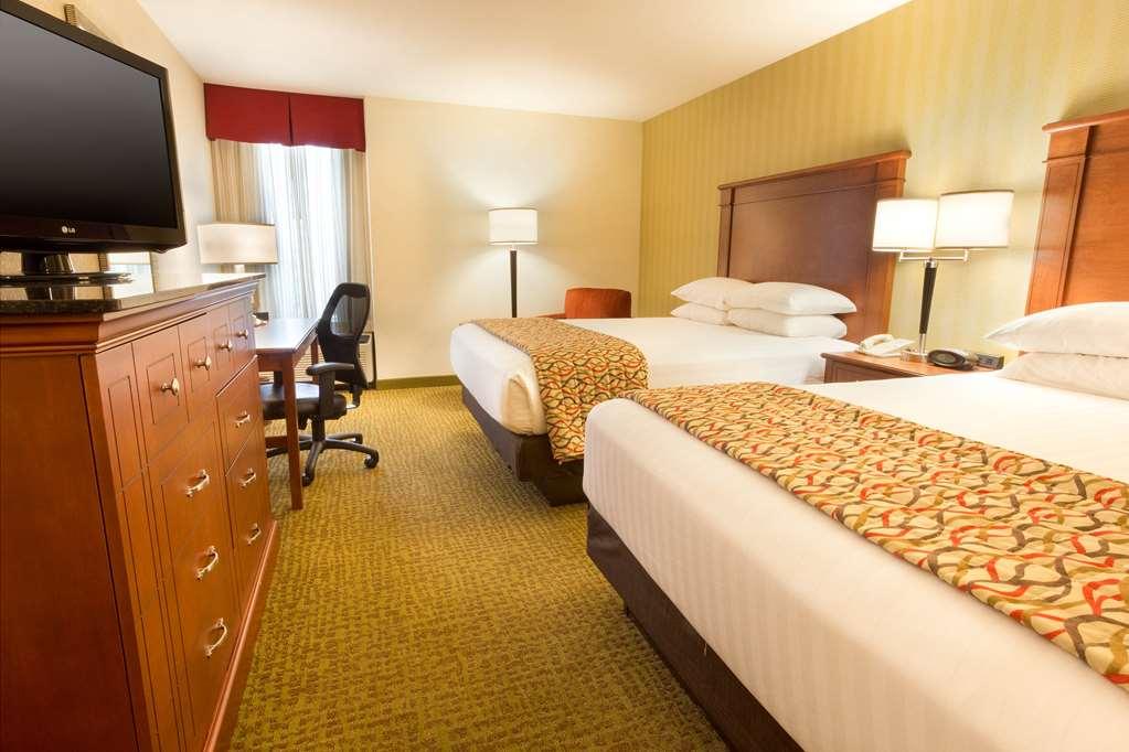 Drury Inn & Suites Charlotte University Place Værelse billede