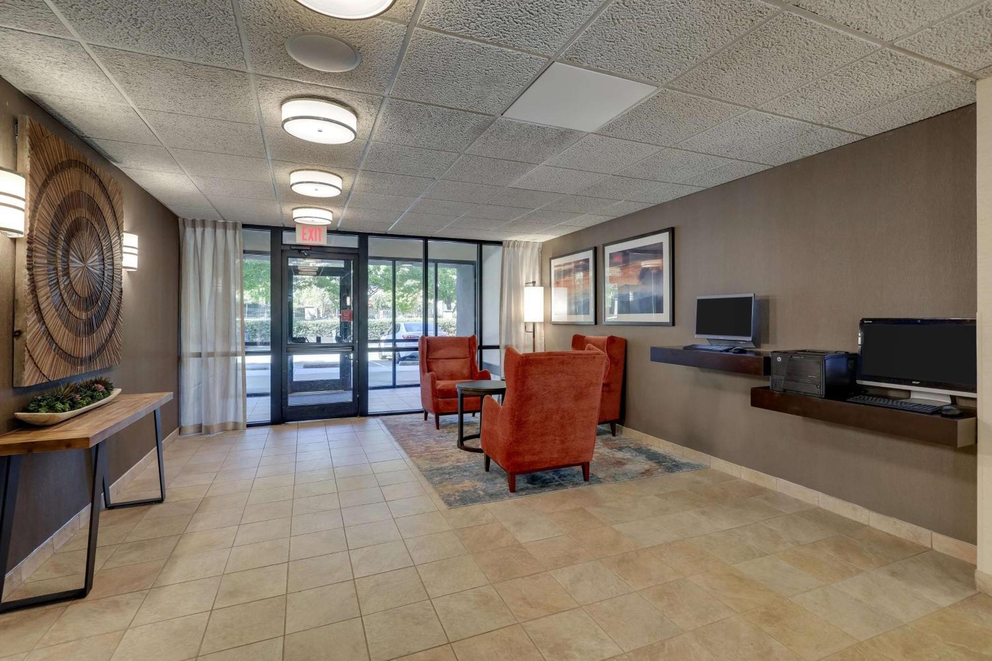 Drury Inn & Suites Charlotte University Place Eksteriør billede