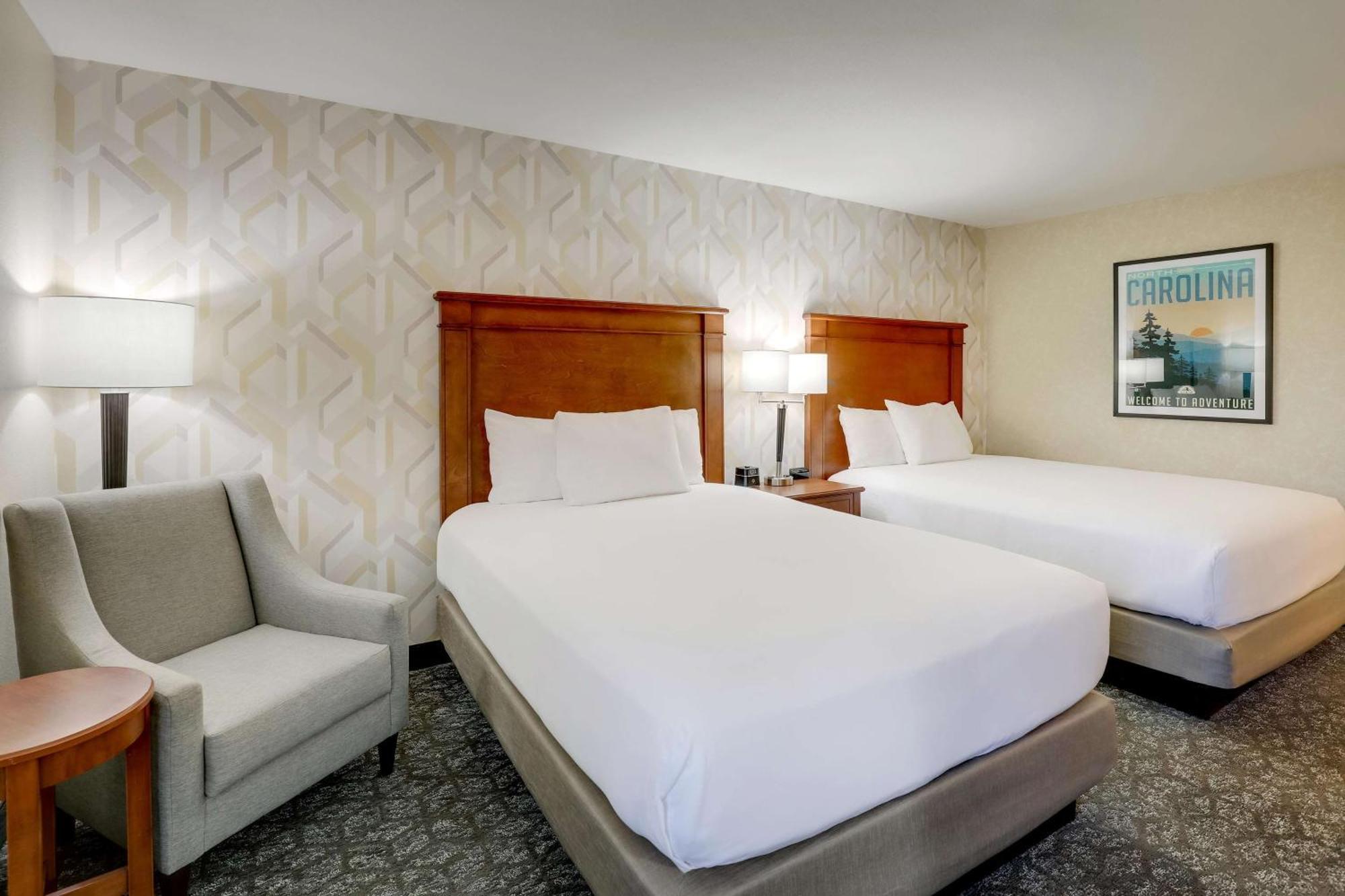 Drury Inn & Suites Charlotte University Place Eksteriør billede